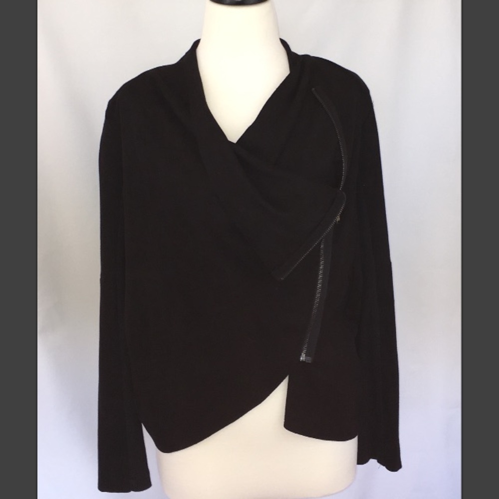 Women’s waterfall blazer